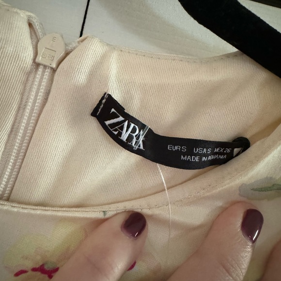 Zara Dress - Picture 3 of 4